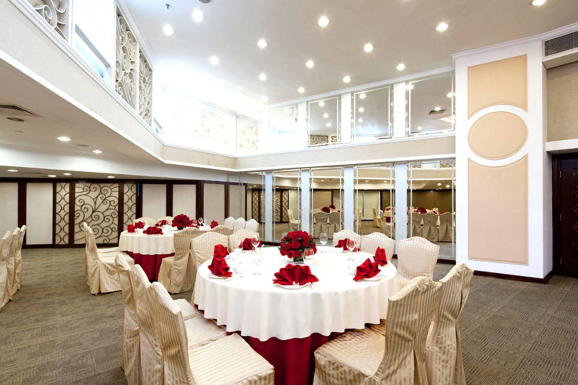 Rosedale Hotel & Suites Guangzhou - Free Shuttle Bus To Canton Fair Exterior foto